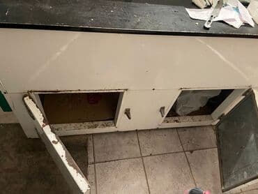 hazır vitrin: Az işlənib.Hal hazırda işlək vəziyətdədir.Unvan Bayıl — 4