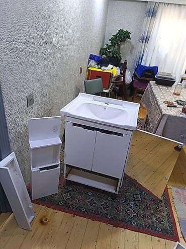 Vanna otağı üçün lavabo və şkaf dəsti - Üst hissə: keramika lavabo