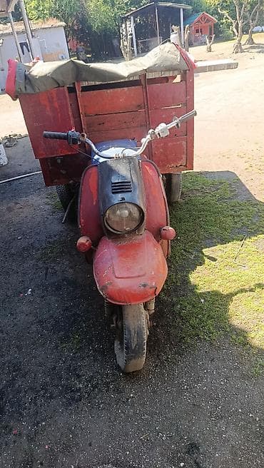 Yükdaşıma üçün üçtəkərli motosiklet-araba - Tip: Skuter əsaslı yük
