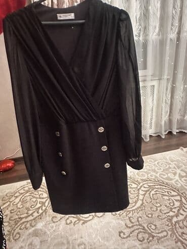 Cinslər: Qara kokteyl donu - Rəng: qara - Model: “wrap” tipli V-yaxa, bel — 1