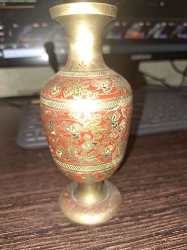 kala gul: Vazalar — 1