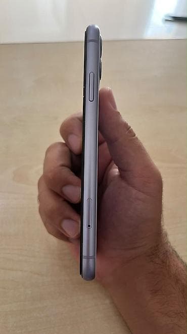 i̇phone 11 barter: IPhone 11, 128 GB, Mərcanı, Face ID — 6
