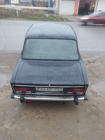 2106 qapilari: VAZ 2106 sedan, qara rəng. - Kuzov: 4 qapılı klassik “şestorka” gövdə — 2