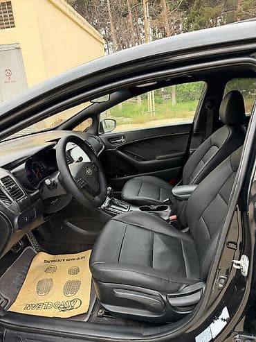 hyundai h 1: Kia Cerato (Forte) sedan – qara rəng. Mator 16 servis ili 2013 probeq — 9