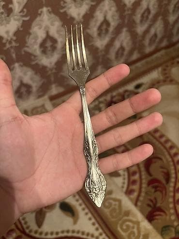 Столовые приборы: Köhnənin qaşığı çəngəli və balaca qaşığı hərəsindən 6 dənə heç vaxt — 2