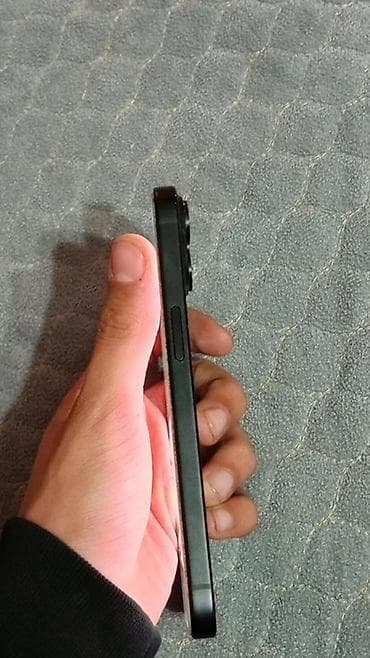 philips xenium 9@9u: IPhone 15, Qara, Face ID — 5