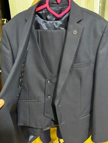 Üçlü kostyum dəst. CƏMİ 1CƏ DƏFƏ GEYİNİLİB tədbir üçün.Ölçü, material — 3