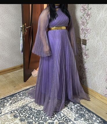 Zərif ziyafət/libas – bənövşəyi (lavanda) rəngdə, incə parıltılı tül