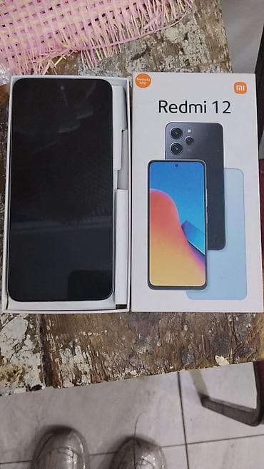 256 yaddaş 8ram pakofka telefondu heç bir prablemi yoxdu qadın