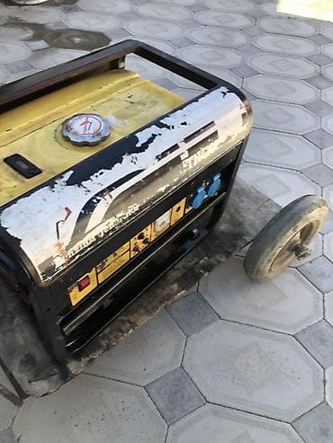 generator mini: Benzinli elektrik generatoru - Portativ model, metal karkaslı - Üst — 3