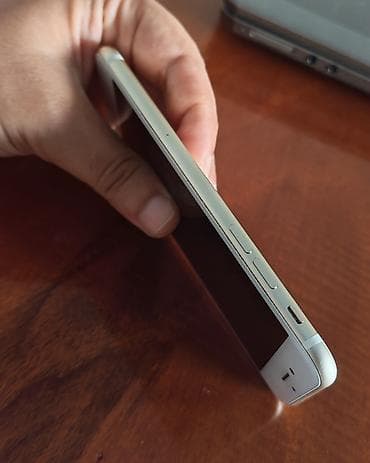 Elektronika: IPhone 7, 256 GB, Matte Gold — 6