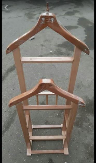 fısdıq ağacı: Kəstum, köynək asmaq üçün asılqan. Təmiz fısdıq ağacından hazırlanma — 1