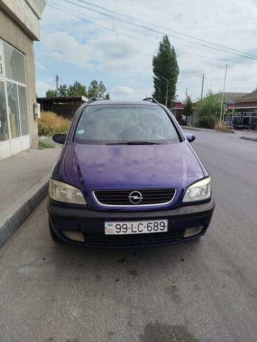 Opel Zafira: 1.8 l | 1999 il 44000 km Van/Minivan
