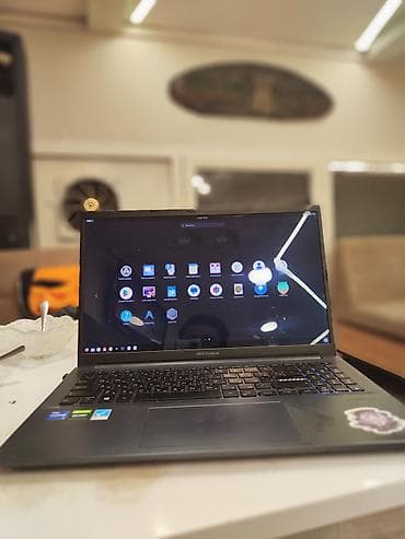 monster notebook: İşlənmiş ASUS Vivobook, 15.6 ", Intel Core i7, 512 GB, Ödənişli çatdırılma — 1