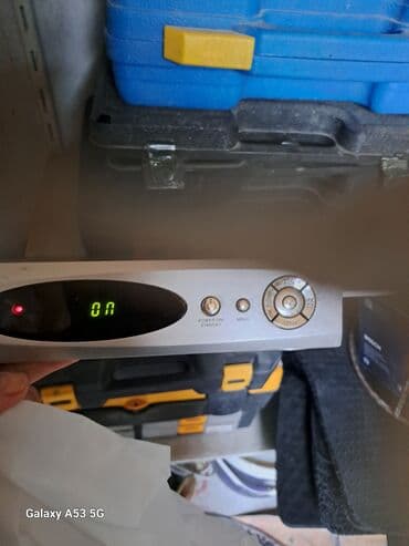 холодильник бу: Neosat DVB Digital Peyk Qəbuledicisi. Gümüşü rəngdə olan bu cihaz — 3