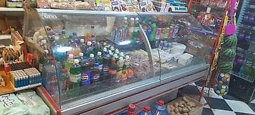 Soyuducu vitrin 350 Azn.2-3 ay səliqəli işlənib tam işləkdir. Ölçü — 1