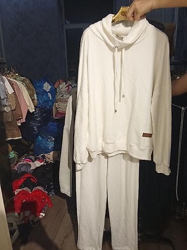 Paltar yenidi endirimli qiymətdi türkiyə malıdır kim istəsə vatsapa