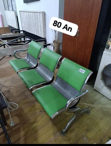 Oturacaqlar *Qiymeti 80 Azn.* Unvan hofsan. Odeniwli catdirilma var