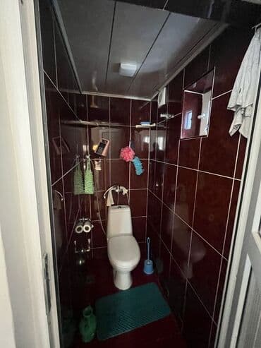 Kirayə verilən mənzil qonaq otağı, mətbəx və yataq otağı sahələri ilə — 6