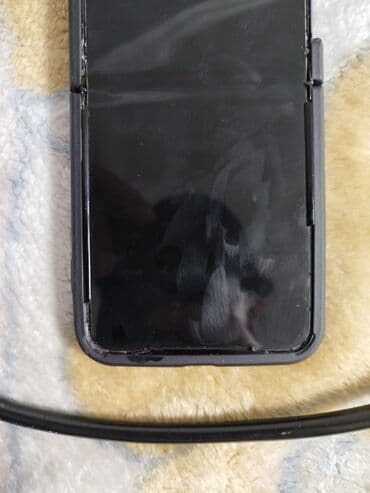 Çəngəllər: Samsung Galaxy Z Flip 5, 256 GB, rəng - Qara, Qırıq — 5
