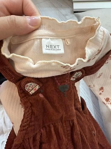 varatnikli koynekler: Bu dəstə şirin və praktik uşaq kadife kombinezonu və üzərində gül — 3