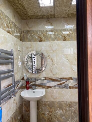 yeni günəşlidə satılan evlər: Fərdi yaşayış evi, iki mərtəbəli, geniş həyəti və terraslı. Evin — 6