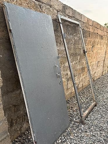 Dəmir qapı satılır qalın materialdan. çərçivə ölçüsü 195/85 sm lalafo.az -da Dəmir qapı satılır qalın materialdan. çərçivə ölçüsü 195/85 sm