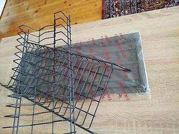 Material: metaldan hazırlanmış 2 səviyyəli boşqab şkleti və şəffaf