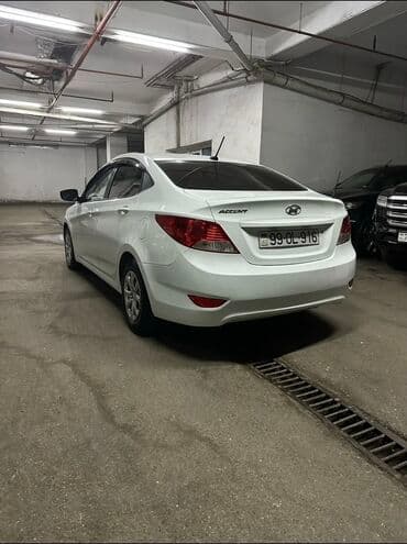 chevrolet malibu qiymeti: Hyundai Accent: 1.6 l | 2012 il Sedan — 11