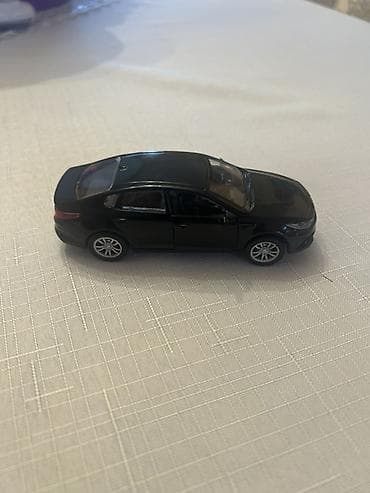 mini disk: Kia K5 miniatür model maşın - Ölçü: təxmini 1:32 miqyas (kompakt — 4