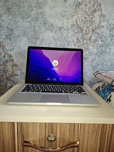 macbook pro 2017: Salam 1.İl İşlənib Heç Bir Problemi Yoxdur. Dəyişən Detal Yoxdu Təcili — 8