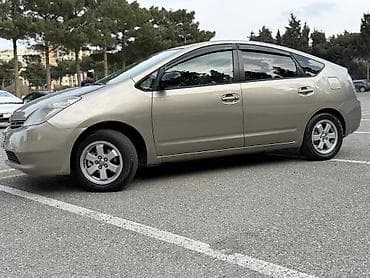 prius qiymet: Toyota Prius: 1.5 l | 2006 il Hetçbek — 7