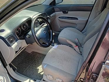 Avtomobil satışı: Hyundai Accent sedan – qara rəng - Kuzov: 4 qapılı sedan, qara rəng — 10