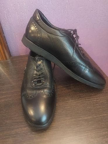 Valentino Garavani kişi ayaqqabısı - Model: Broq detallı bağlamalı — 3