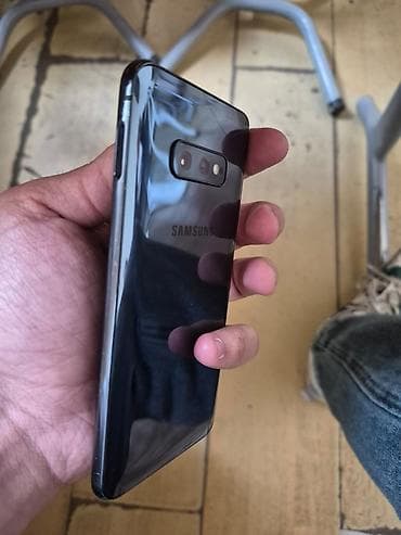 samsung 5: Samsung Galaxy S10e, 128 GB, rəng - Qara, Barmaq izi — 3
