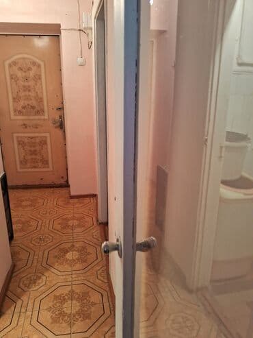 Посуточная аренда квартир: Сдаю однокомнатную квартиру м.Нефтчиляр, 7/9,имеются все необходимые — 10