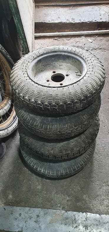 koməkci qoşqu: Məhsul: Köhnə texnika və avadanlıq hissələri dəsti Təsvir: - Metal — 5