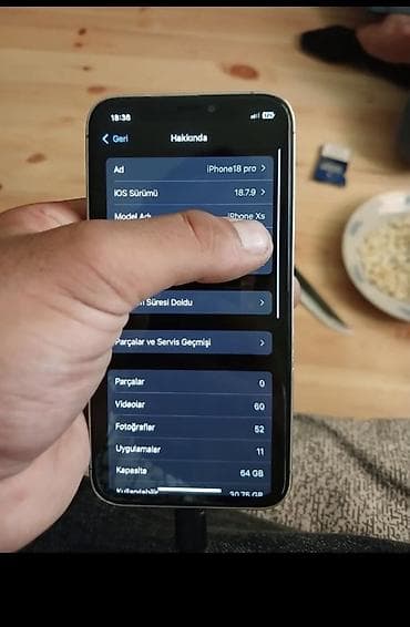 irşad iphone 11: IPhone Xs, 64 GB, Göy, Qırıq — 4