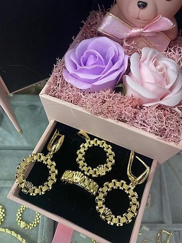 В комплекте: Серьги, Желтое золото at lalafo.az В комплекте: Серьги, Желтое золото