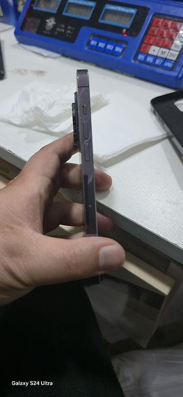 iphone 13 yeni: IPhone 14 Pro, Blue Titanium, Face ID — 3