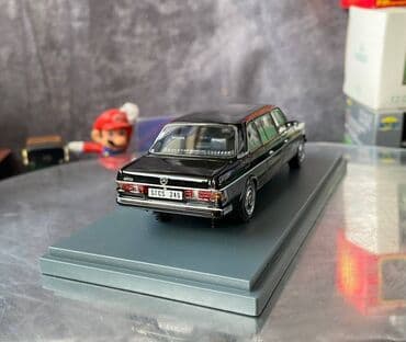metbex tavan modelleri: Коллекционная модель Mercedes-Benz 240D V123 limousine black 1978 NEO — 23