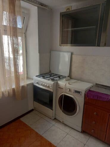 daşınmaz əmlak mənzil kirayəsi: Xətai rayonu,Xətai metrosu,YAP-ın arxasında,5 mərtəbənin,5-ci — 5