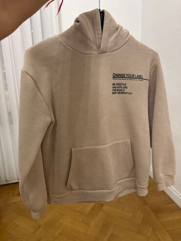 Bej rəngli kapüşonlu svitşot - Minimalist dizayn, sinənin sağ