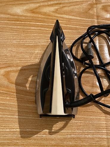 Bentley: Kecmisin elektrik ütüsüdür. Tam islək vəziyyətdə. 
Whtsp var — 3