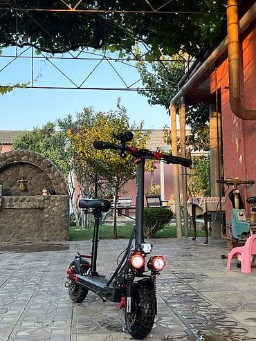 Elektrikli skuter – güclü off-road model - Model yazısı: “S8/S9 Pro” — 1