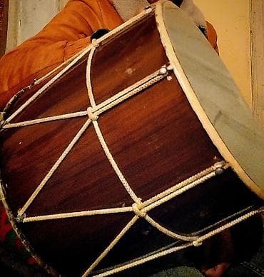 nağara: Təcili Nağara Satılır Çanağı Bütövdü Calağı Yoxdu ÖZÜM BAĞLATDIRMIŞAM — 3