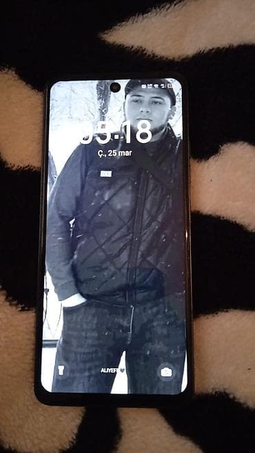 Tecno Spark 10C, 256 GB, rəng - Qara, Barmaq izi