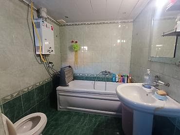 ipatekada olan evler: Sabunçu rayonu Zabrat 1 21 saylı poliklinikanın yani FF marketin — 9