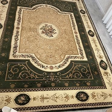 xrustal guldan: Klassik üslubda dekorativ xalça - Dizayn: Mərkəzdə gül kompozisiyalı — 2