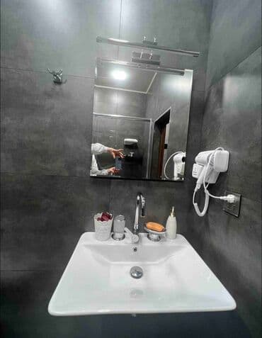 zabrata kirayə ev: Xətai rayonu,Xətai metrosu,Megafunun yanı,4 mərtəbəli binanın, 3-4-cü — 11